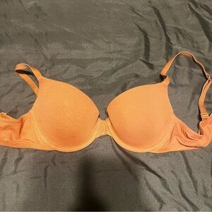 Light Orange 32B T-shirt Bra